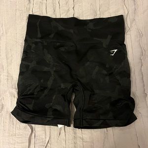 Gymshark camo biker shorts with scrunch on legs